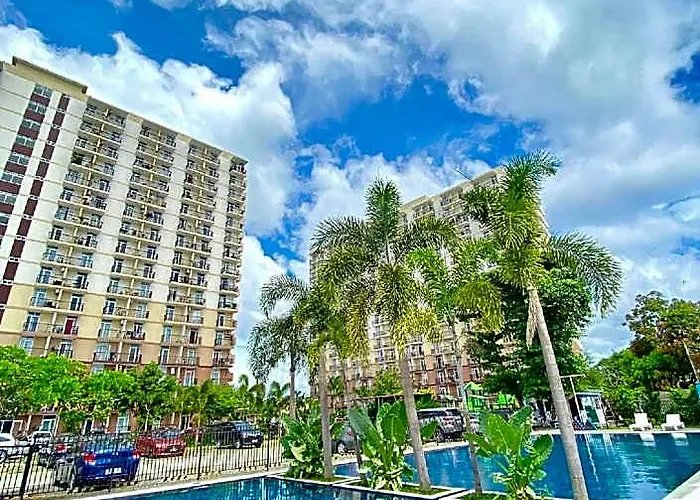 Hotel Spacious Unit With Balcony