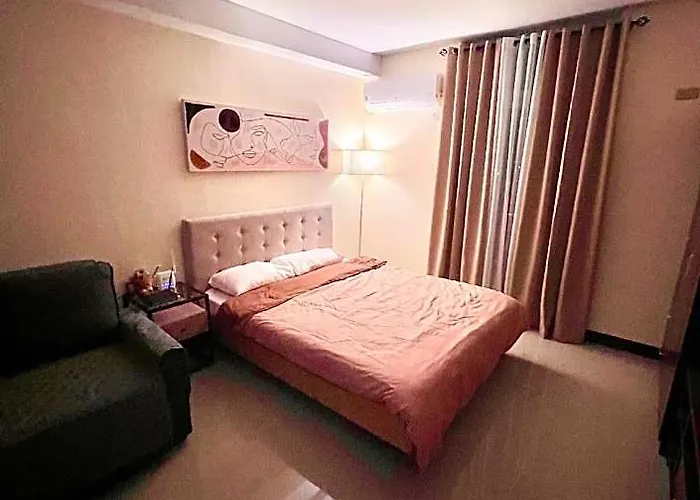 Spacious Unit With Balcony Hotel Cebu